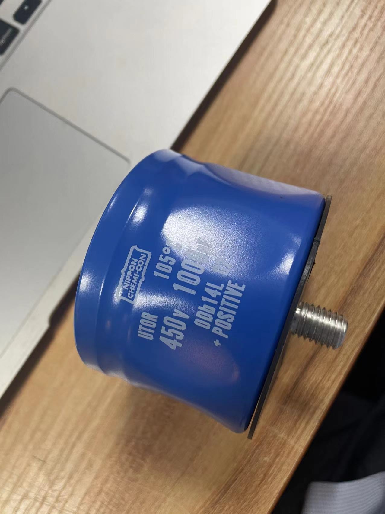 黑金刚nippon chemi-con穿孔电解电容ETOR451CTN102ME54M